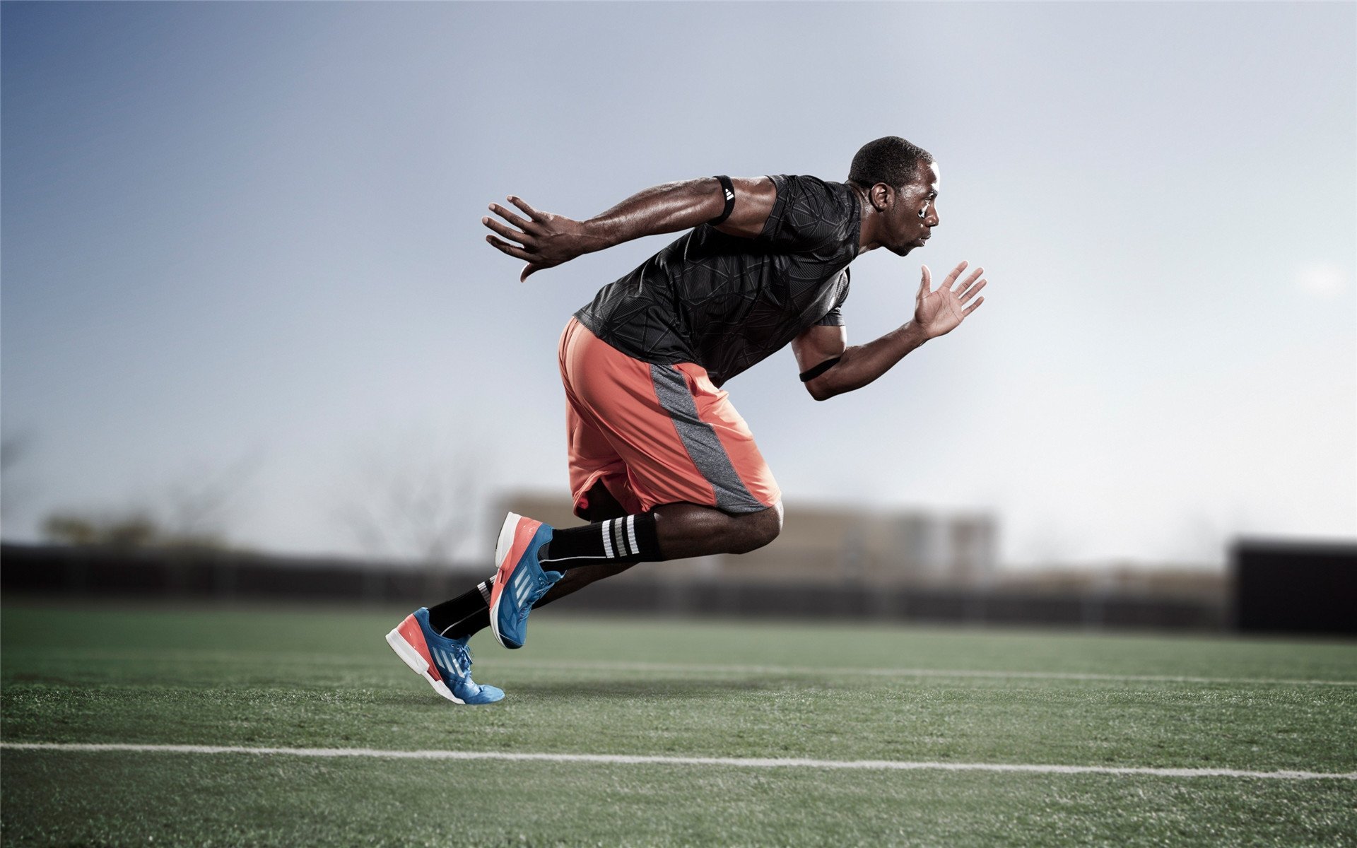 掘金替补阵容练习快攻转化取得成效，掘金队阵容补强